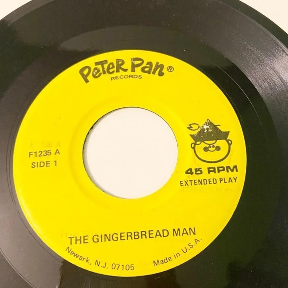 Vintage Peter Pan Records The Gingerbread Man Record 45  rpm Extended Play - Picture 5 of 9